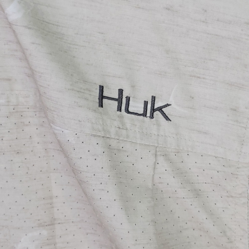 Huk‎ Performance Men's XL Woven Teaser Short Sleeve Fish AOP Shirt-Bone/Brown - Picture 7 of 9